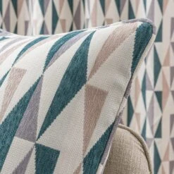 Elements Triangle Cushion -Elements 30705171 alt01